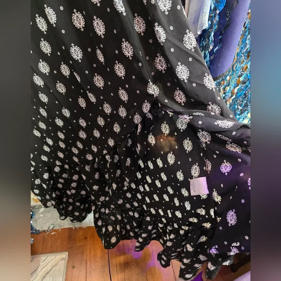 2X(Fits XL Best) NWT FRANCESCA'S Black/Wht Hi Low Side Split Maxi Dress 16-21ptp - Picture 9 of 12